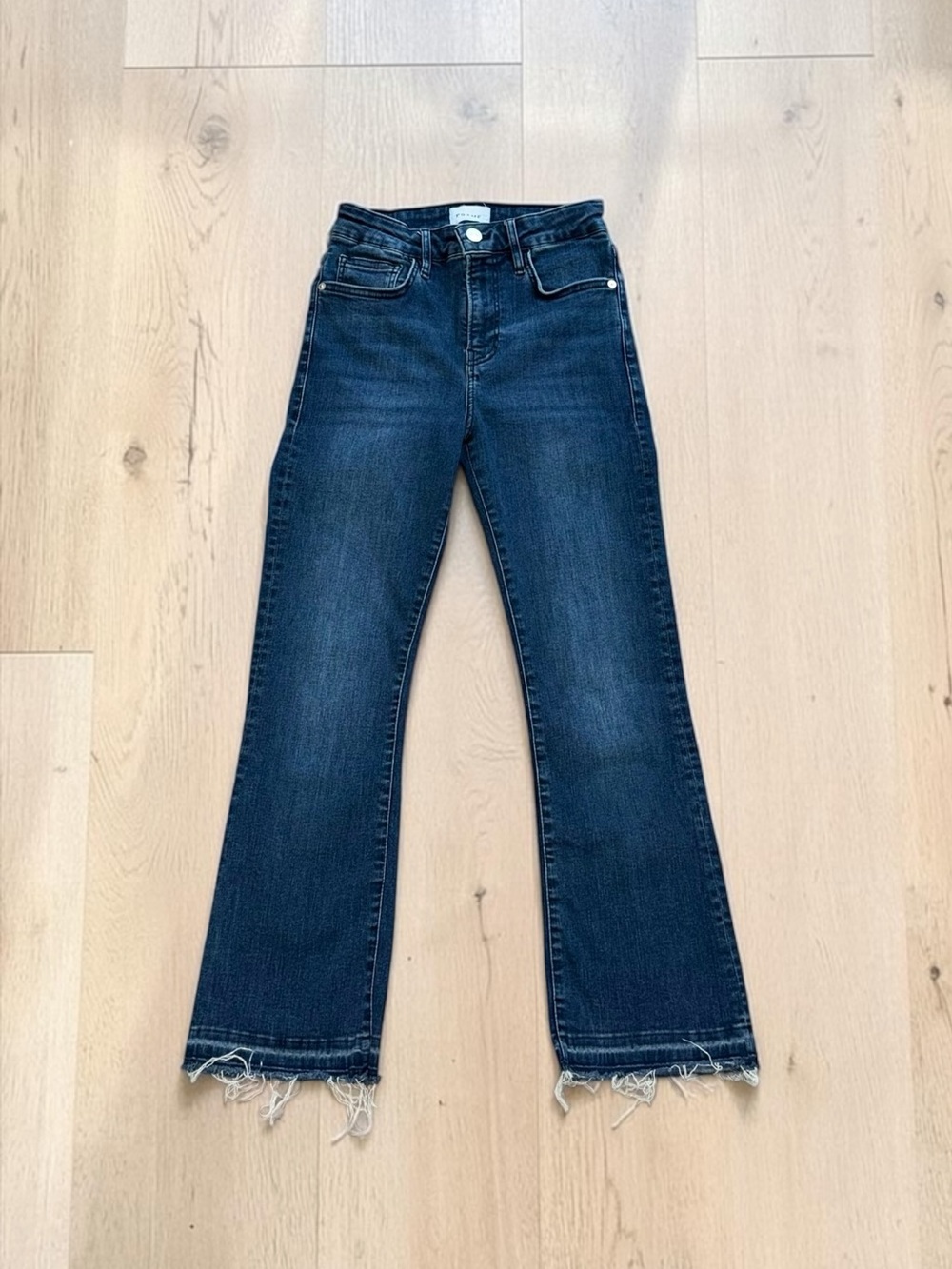 Frame Denim Le Crop Mini Bootcut Organic Cotton Jeans in Moonstone Size 27